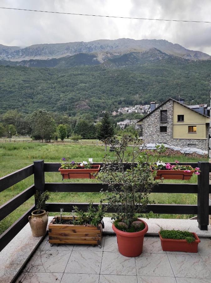 L'Artiga Appartement Sesué Buitenkant foto